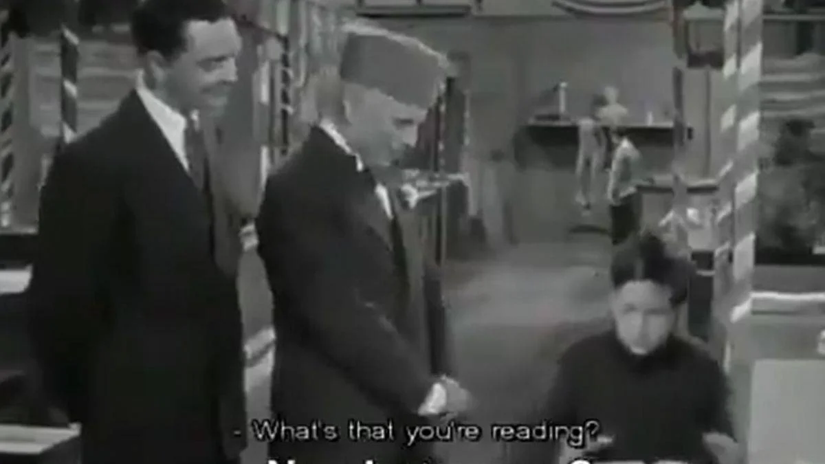 12 yaşlarında bir çocuğun Karl Marx okuması üzerinden ilginç bir film sahnesi...