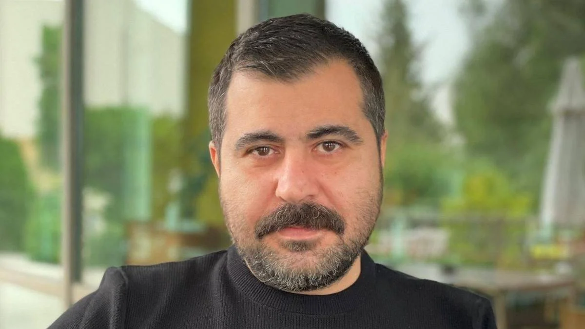 Ali Tekin kimdir?