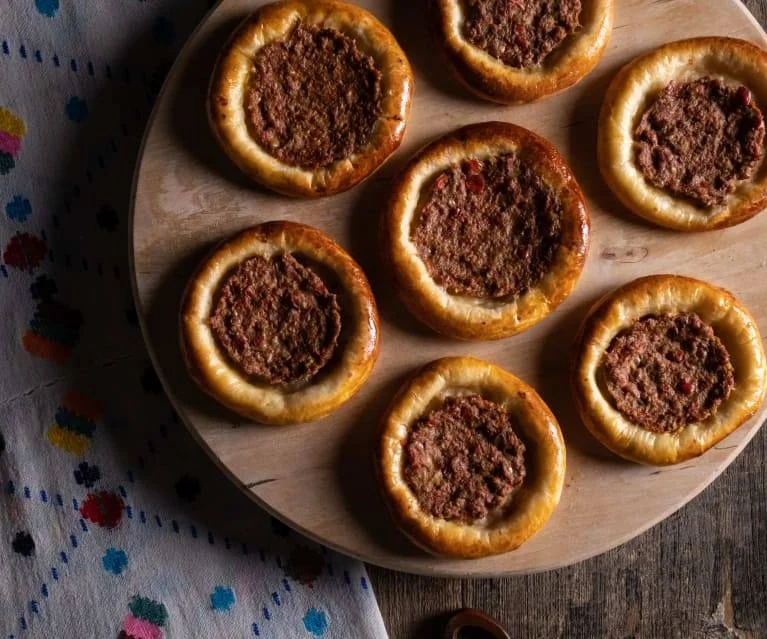 Cantık tarifi nasıl yapılır? Cantık iç harcında neler var, nasıl yapılır? Kıymalı cantık pide tarifi