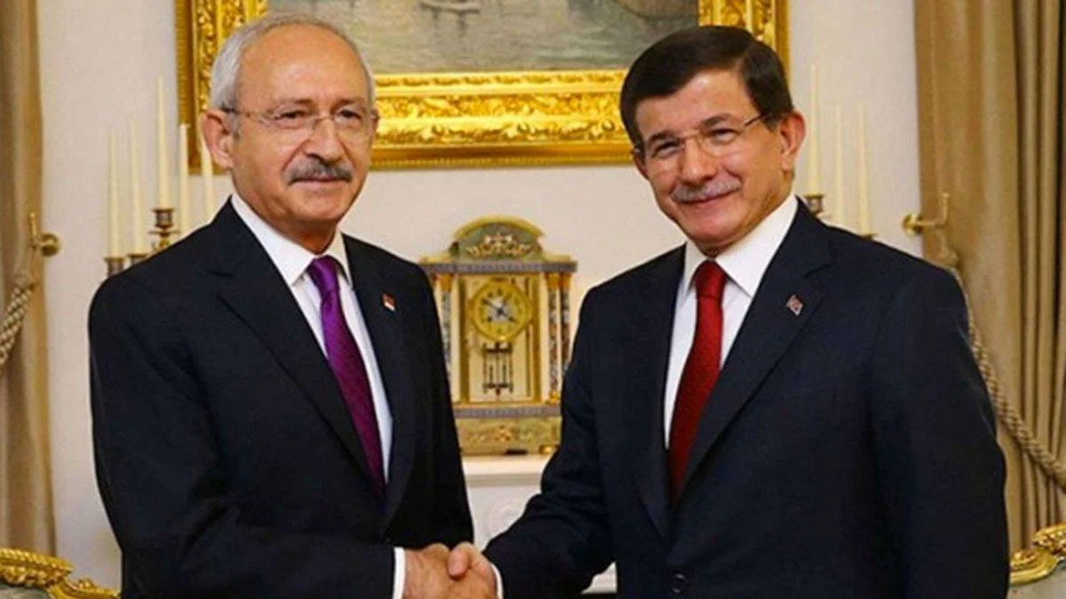 Davutoğlu'ndan Kılıçdaroğlu'na destek: Önemli ve tarihi bir çağrı