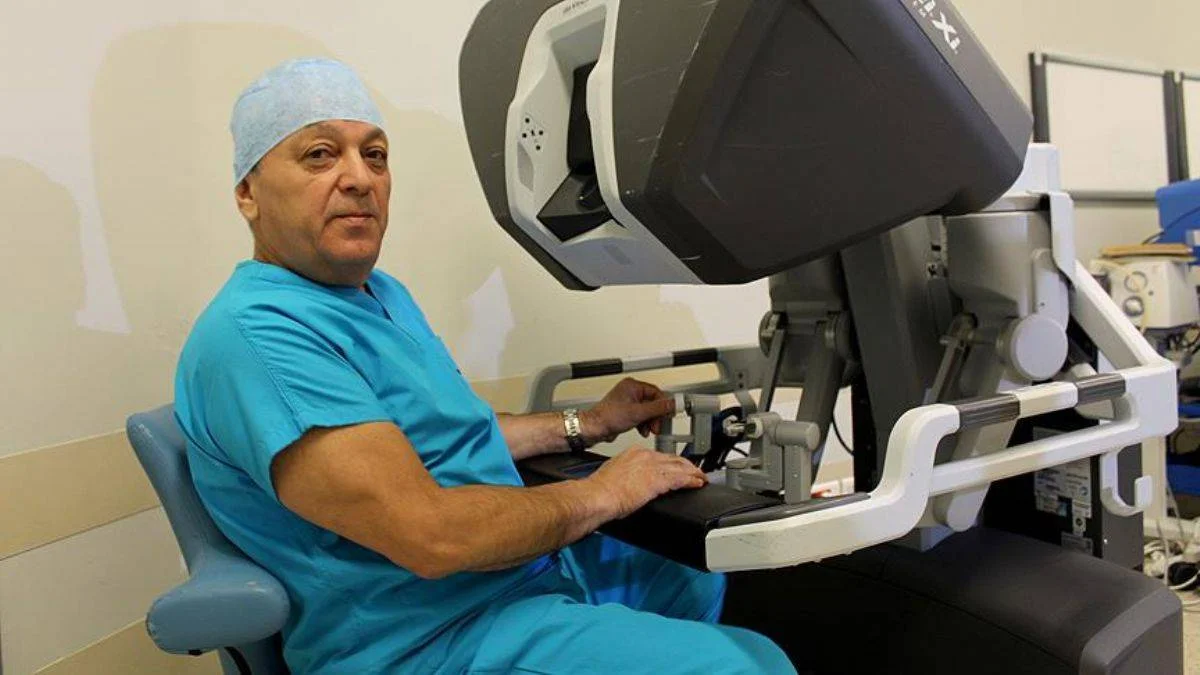 Dünya Endoüroloji Derneği Ömür Boyu Onursal Üyelik Ödülü'nü alan Prof. Dr. Ali Rıza Kural kimdir, nerede çalışıyor?