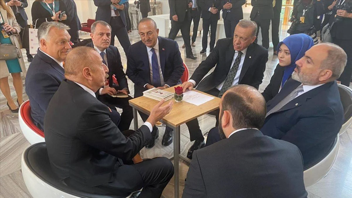 Erdoğan, Aliyev ve Paşinyan ile görüştü