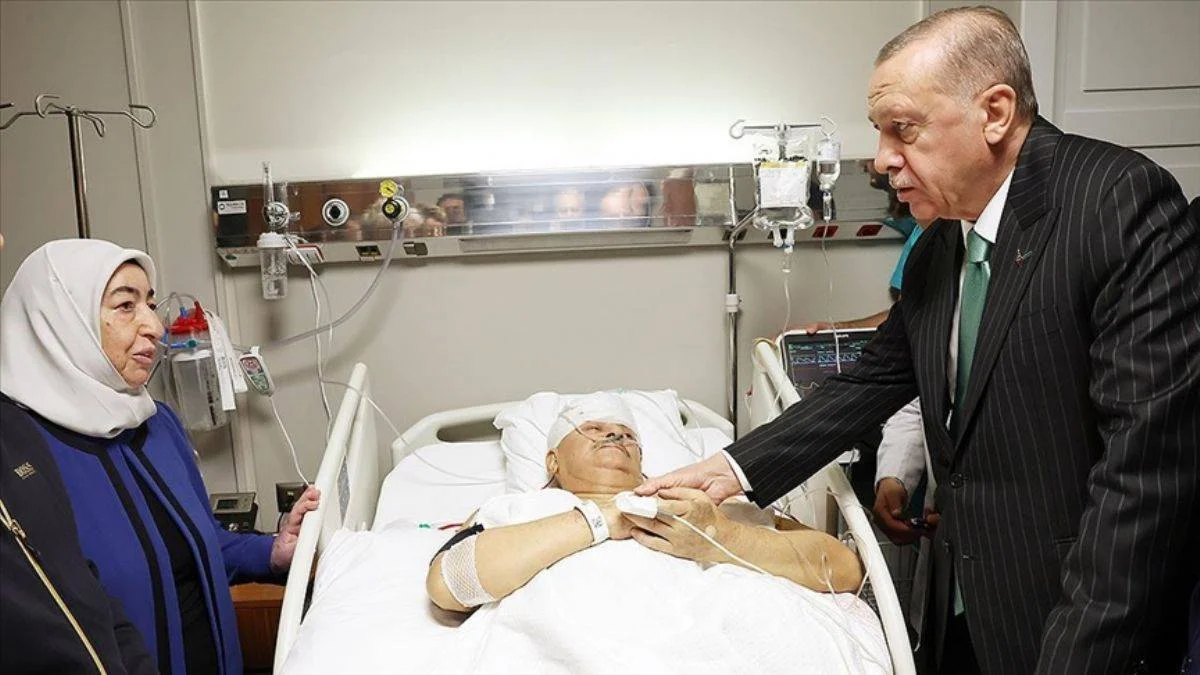 Erdoğan, Binali Yıldırım'ı hastanede ziyaret etti