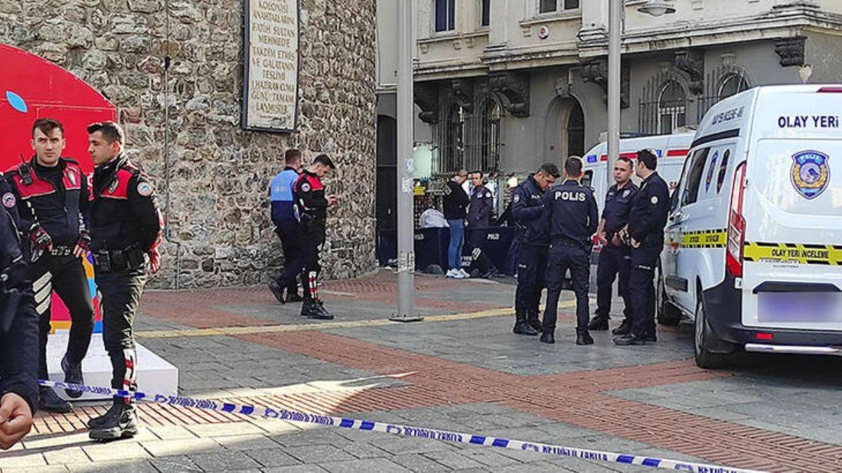 Galata Kulesi'nden atlayarak intihar etti