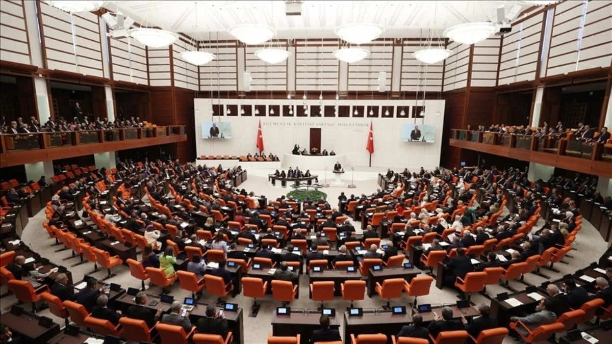 İnternet ve sosyal medya yasasında 12 maddelik düzenleme