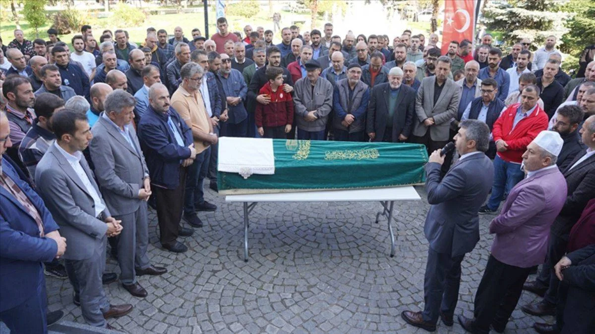 Kalp krizinden kaybettiği arkadaşından sonra kalp krizinden vefat etti