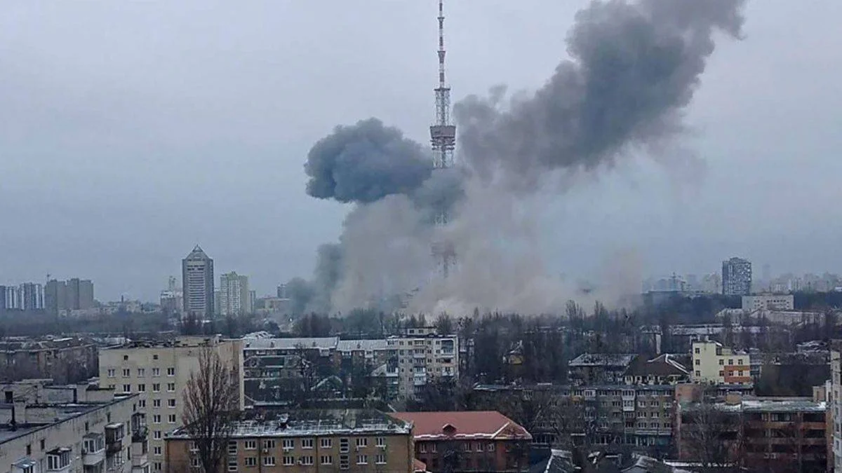 Kiev merkezinde çok sayıda patlama!