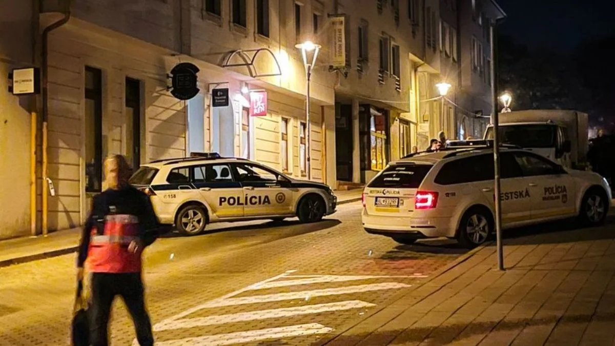 'LGBT barı'na silahlı saldırı; 2 ölü