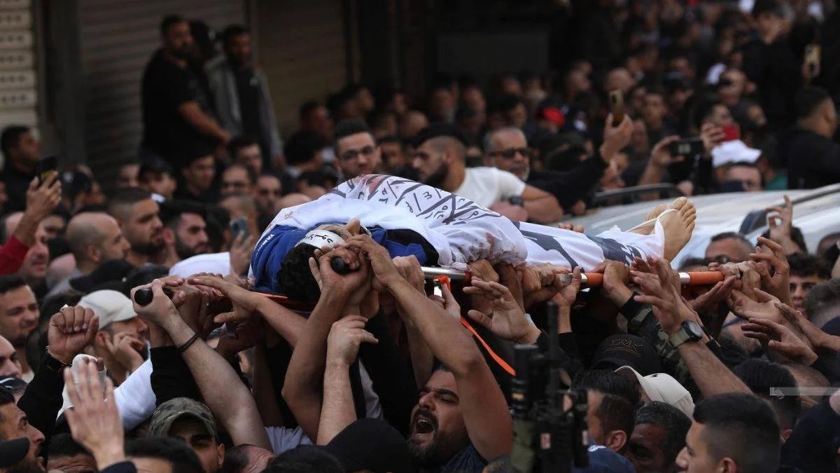 Nablus şehitlerini uğurladı