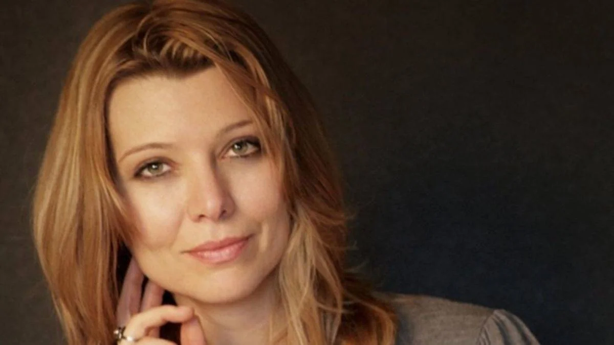 Oryantalistlere rahmet okuttu! Elif Shafak'tan Ermeni soykırımlı LGBT'li İstanbul yazısı