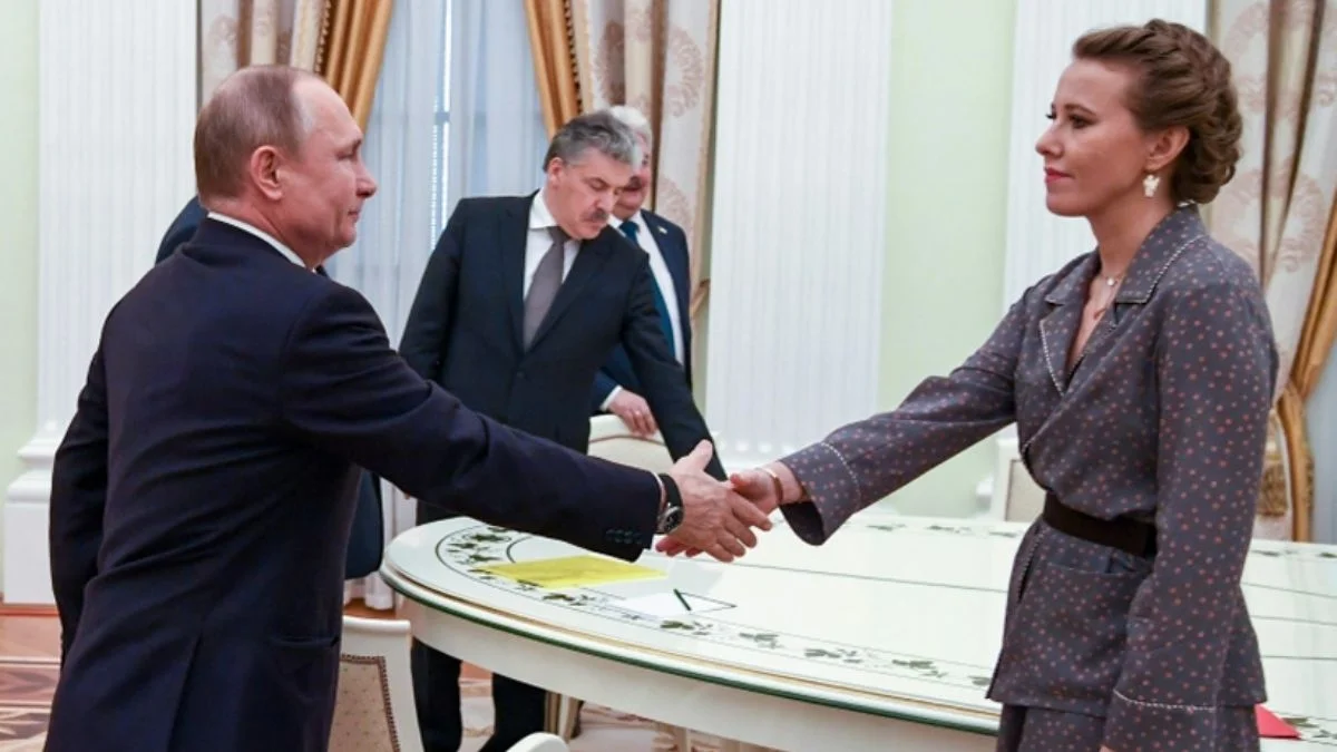 Putin'in vaftiz kızı ülkeden neden kaçtı?