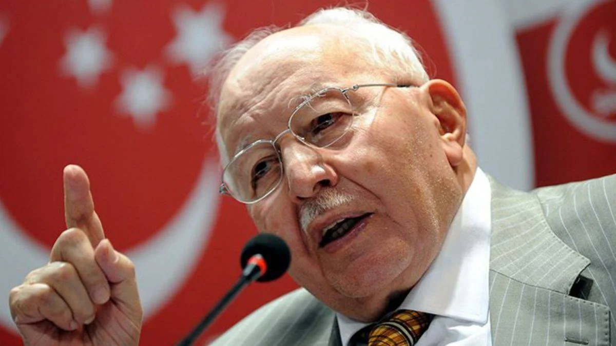 Togg, Devrim'i hatırlattı! Erbakan Hoca Devrim otomobilini nasıl anlatmıştı?