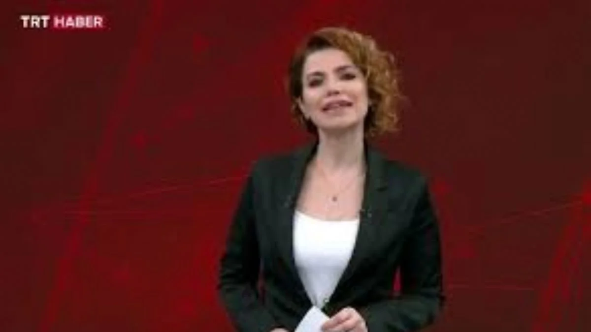 TRT spikeri işten mi çıkarıldı? 'Ümmet olmak' olayı nedir? TRT spikeri Deniz Demir ne dedi, neden kovuldu?
