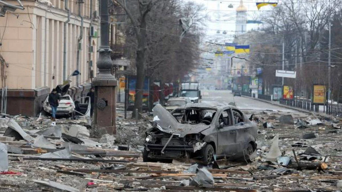Ukrayna duyurdu: Rus güçleri Herson'daki bölgeleri terk ediyor