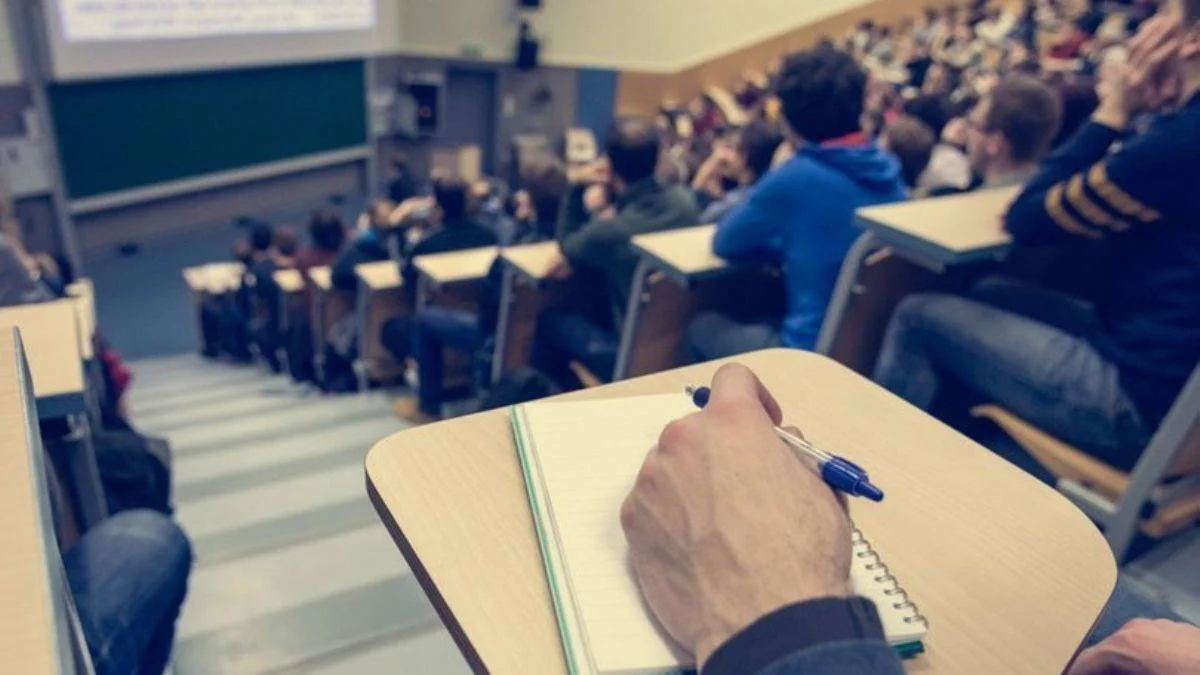 Üniversitelerde bilime harcanması gereken paralar 'usulsüzce' savruldu