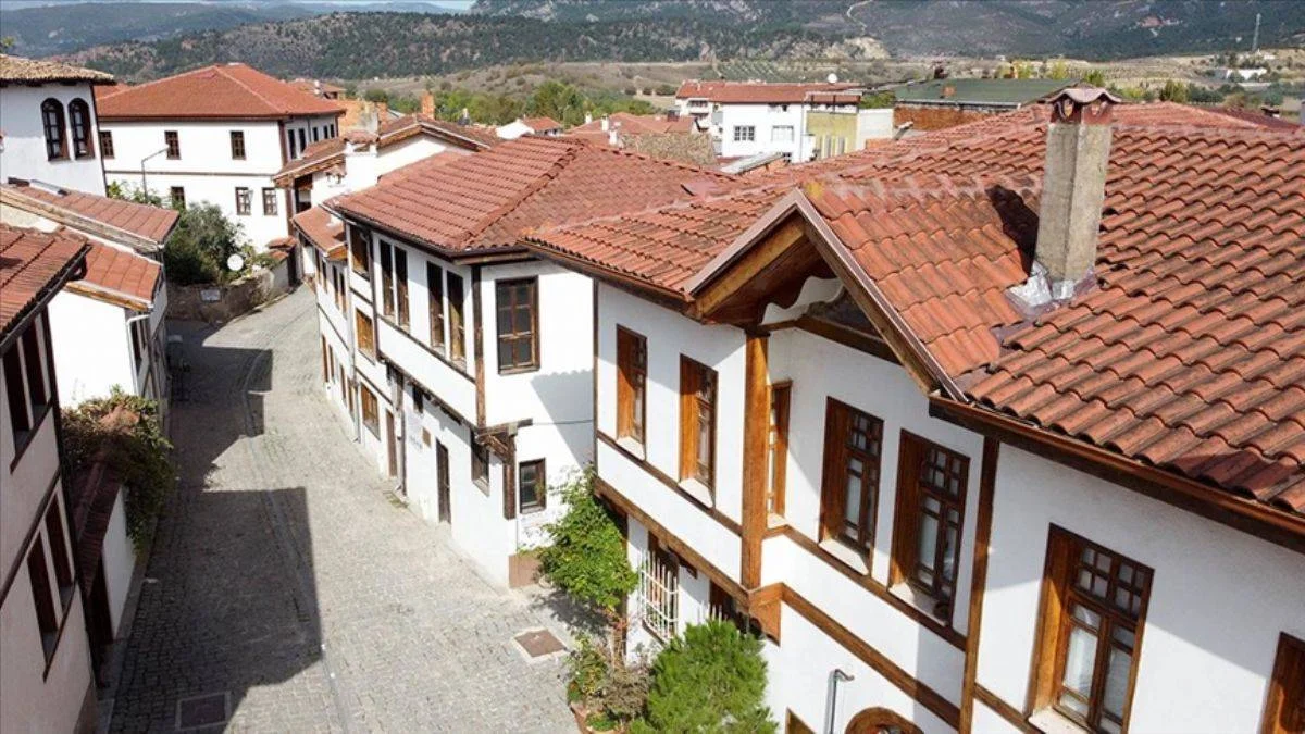 5000 yıllık Osmaneli sokakları ve tarihi konakları