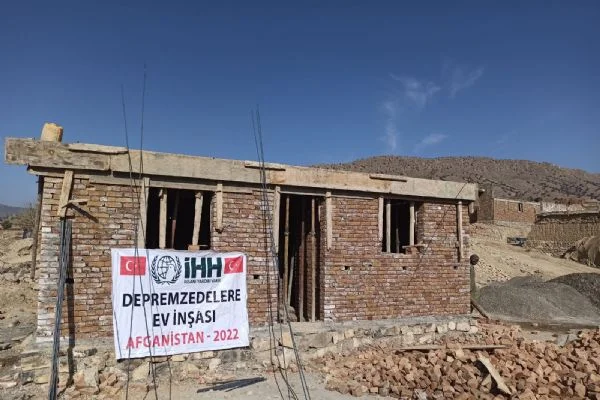 Afganistan'da on binlerce ihtiyaç sahibine destek