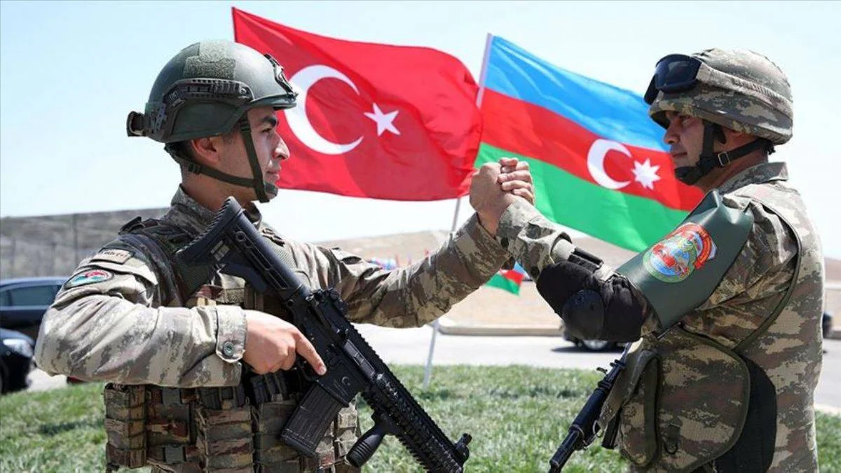 Agil Alesger: İran rejimi, karşısında Türkiye-Azerbaycan birliğini görecek
