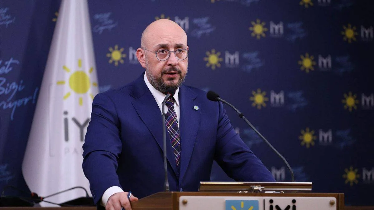 AK Parti-İYİ Parti arasında neler oluyor; İYİ Parti'den açıklama
