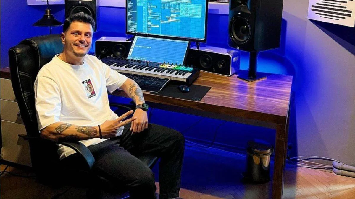 DJ Şahin Bahadır: "Hopeless" 'en'ler listesinde