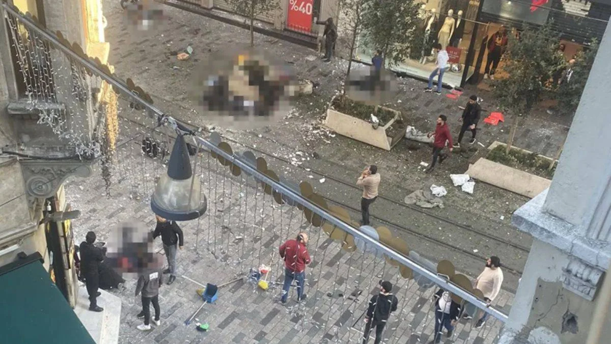 İstiklal Caddesi'nde patlama! Çok sayıda ölü ve yaralı var!