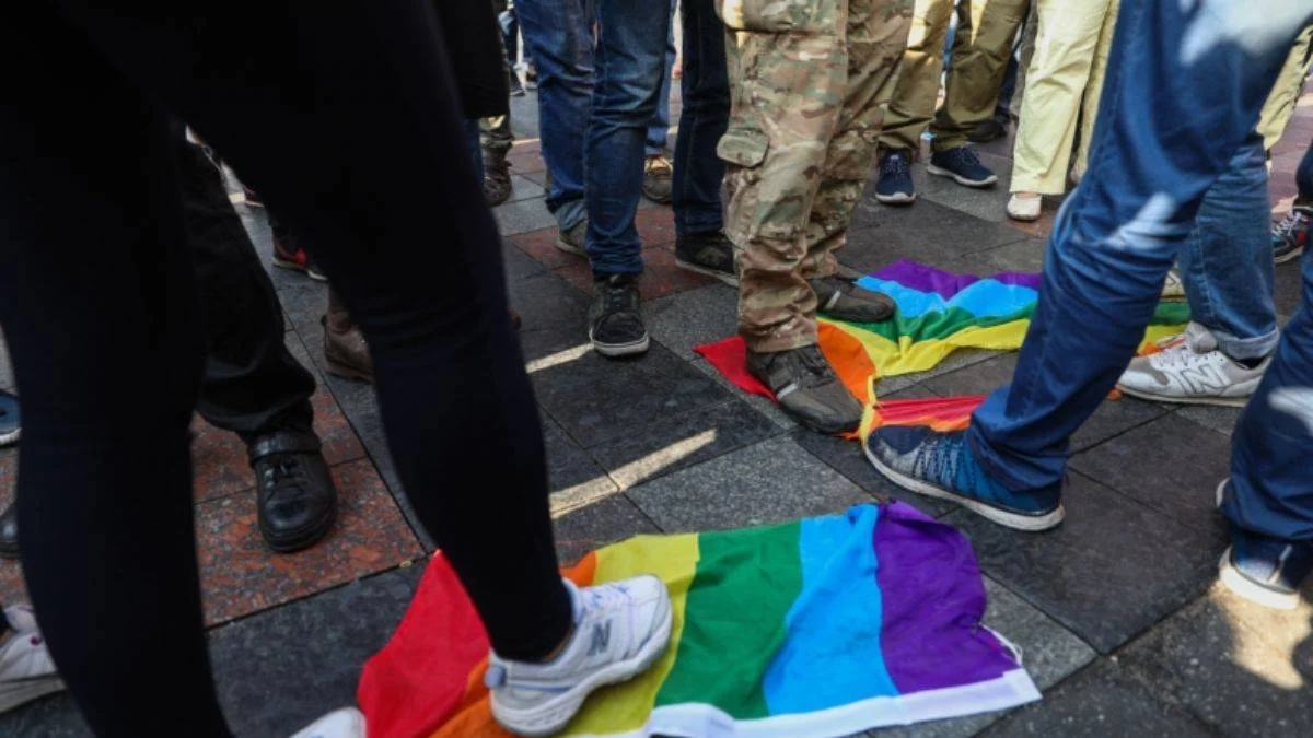 Ruslar, LGBT propagandasına ve eş cinselliğe karşı