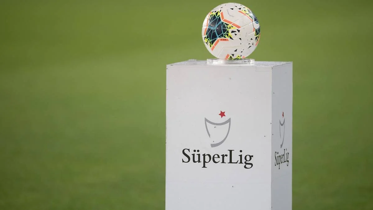 Süper Lig'de maçlar ne zaman başlayacak? Türkiye'de ligler ne zaman başlayacak?