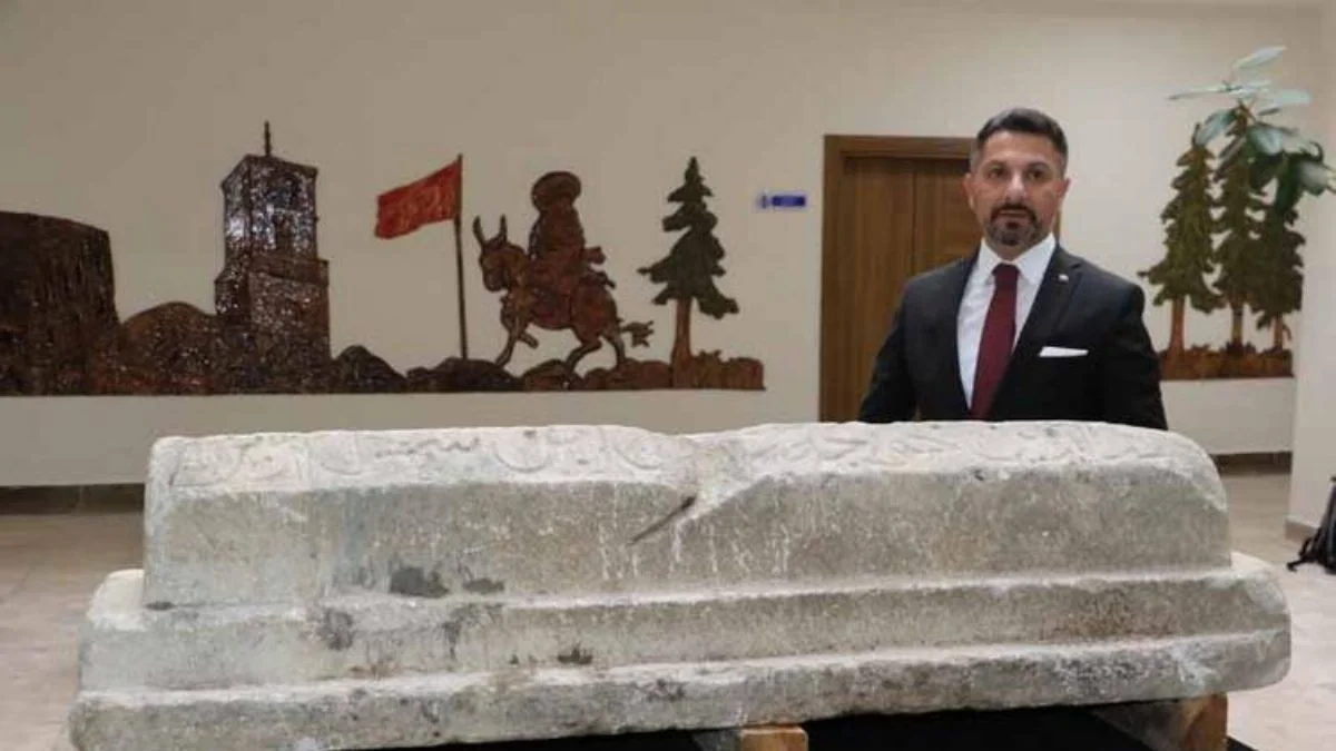 738 yıllık mermer sanduka, Nasreddin Hoca'ya ait çıktı