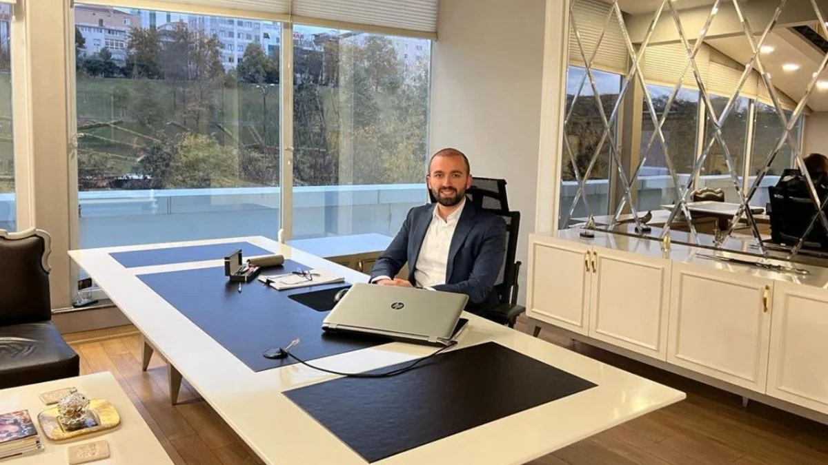 Ahmet Ataş Kimdir?