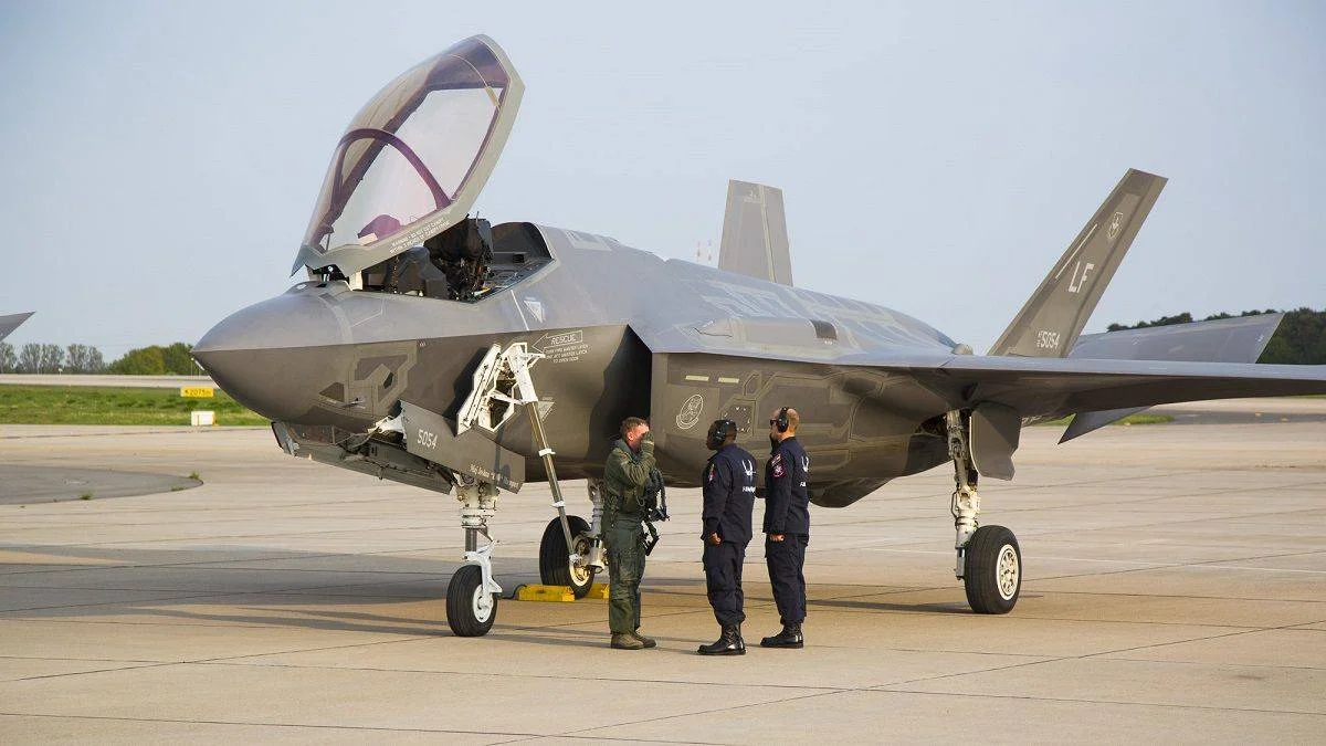 Almanya F-35 için imza attı! Karar protesto edildi