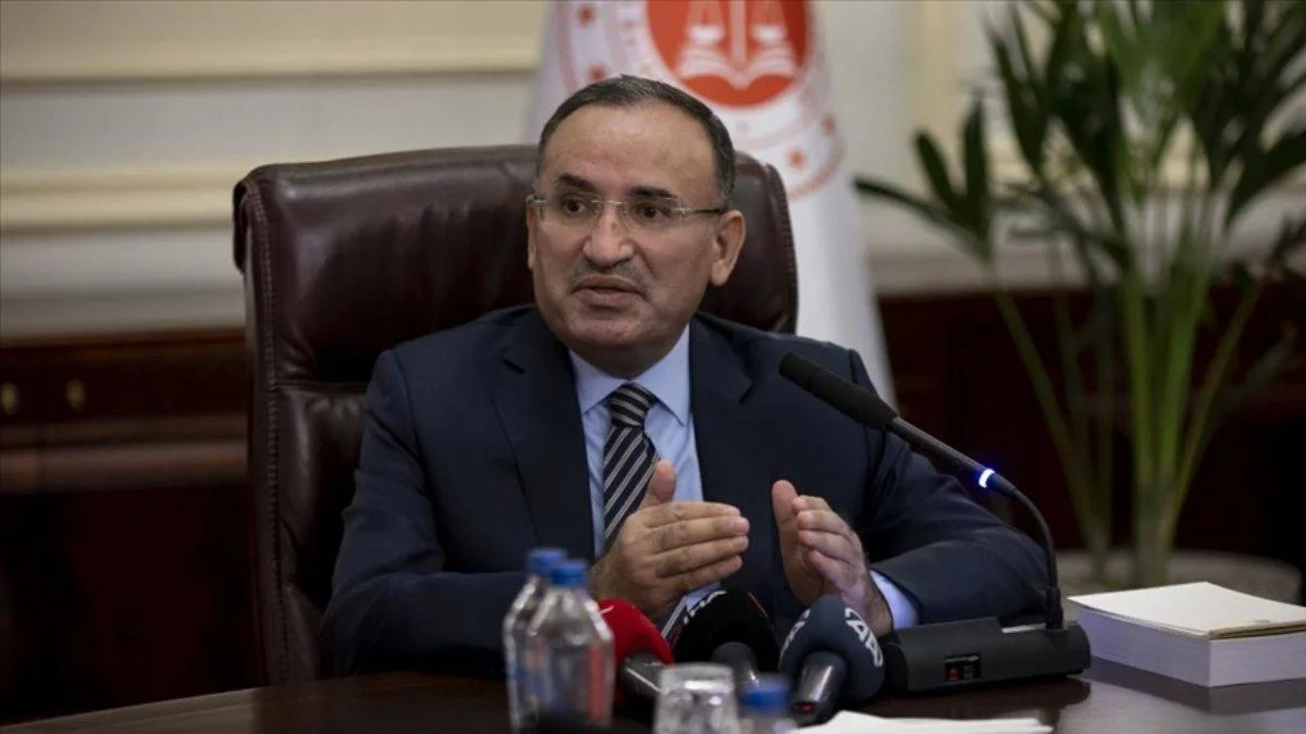 Bakan Bozdağ'dan İmamoğlu kararı yorumu