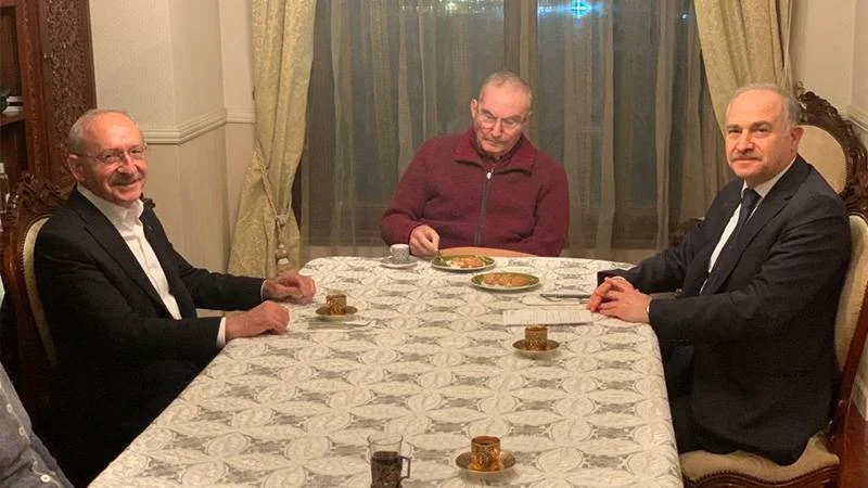 CHP Lideri Kılıçdaroğlu, Deniz Baykal'ı Ziyaret Etti