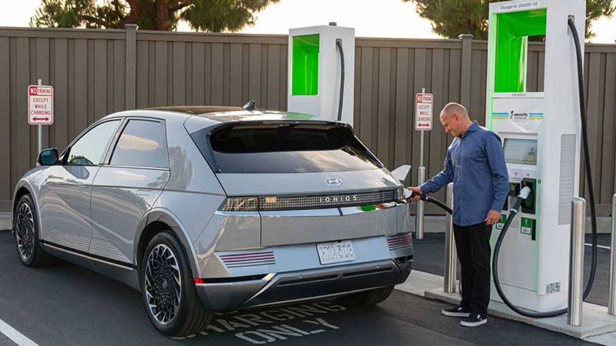 Kanada, 2026'da elektrikli araç satışlarını zorunlu kılacak