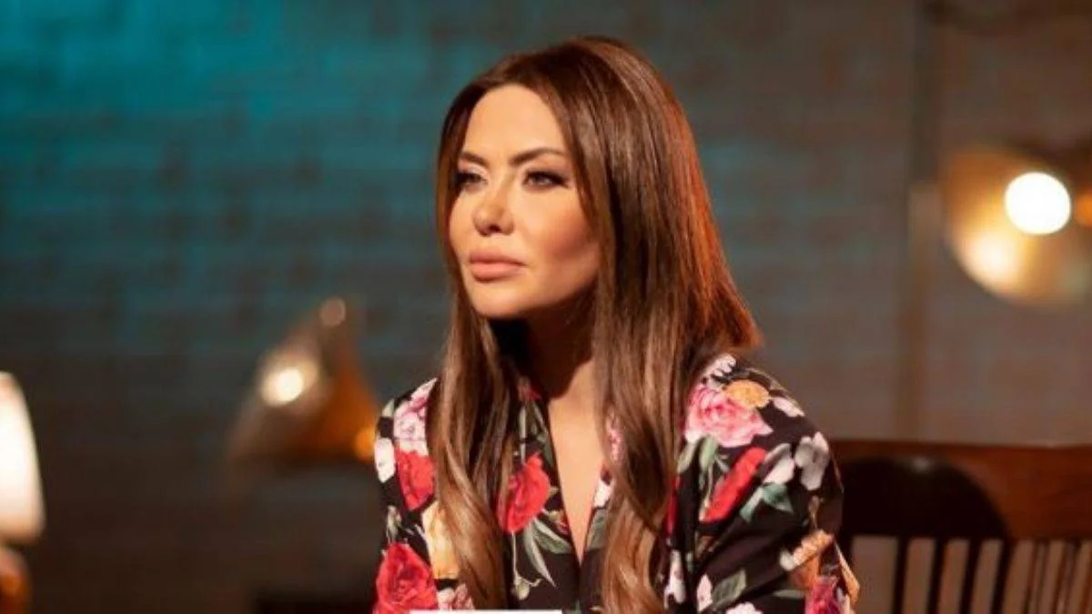 Lara - Seni Yazdım Kalbime şarkı sözleri ve dinleme ekranı