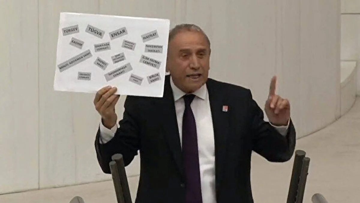 Nedim Şener: Süleymancılar o listede neden yok