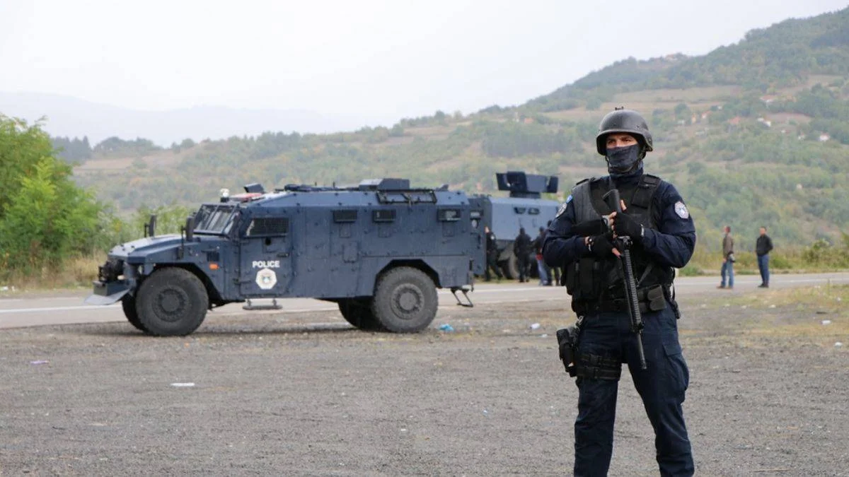 Sırbistan, Kosova'ya asker gönderecek! Kosova'dan açıklama