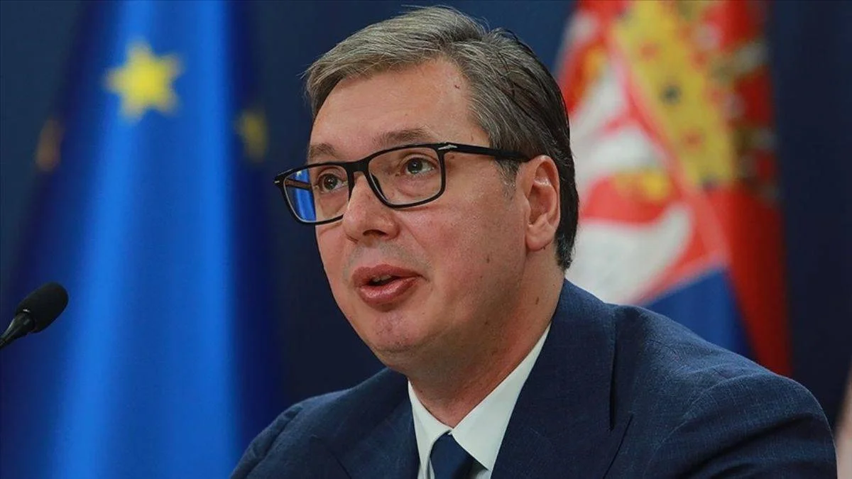 Sırbistan lideri Vucic: Masada olmazsanız menüde olursunuz!