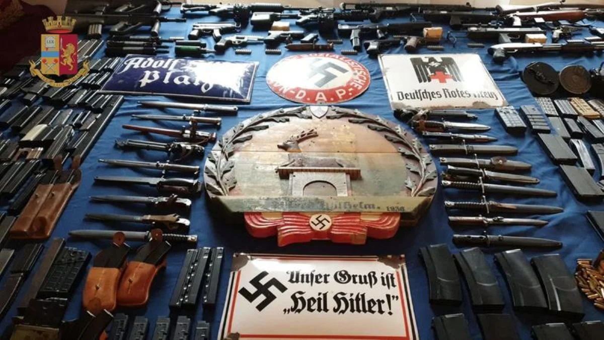 Yaşlı adamın evi 'Nazi cephanesi' çıktı