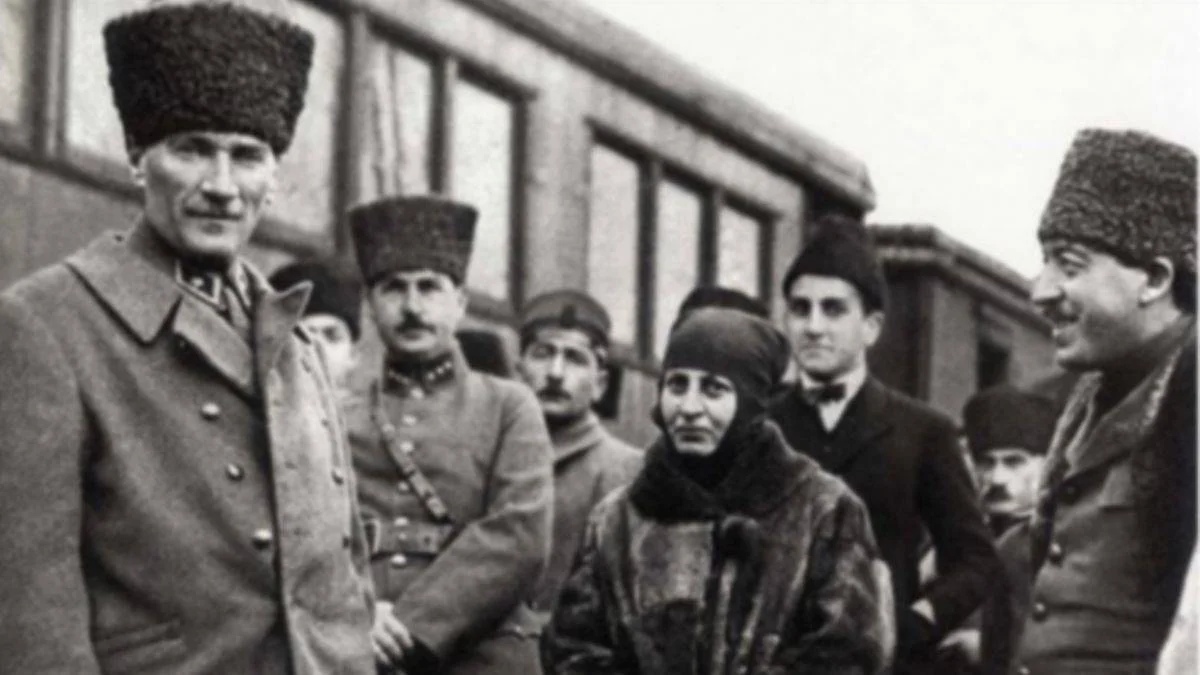 Atatürk'ün, 'Kürtlere özerklik' ve 'Devletin dini olacak mı' sorularına cevabı