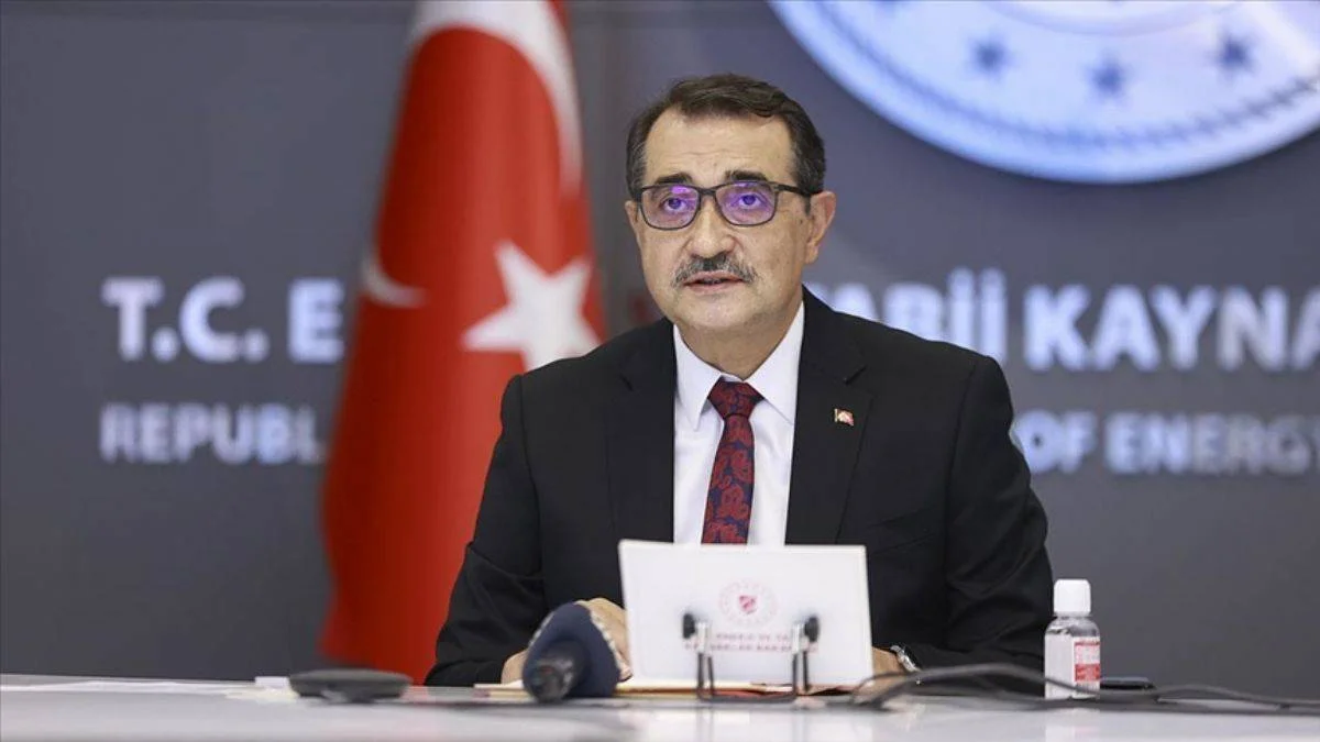 Bakan Dönmez: Avrupa'ya doğal gaz sevkiyatı yapabiliriz