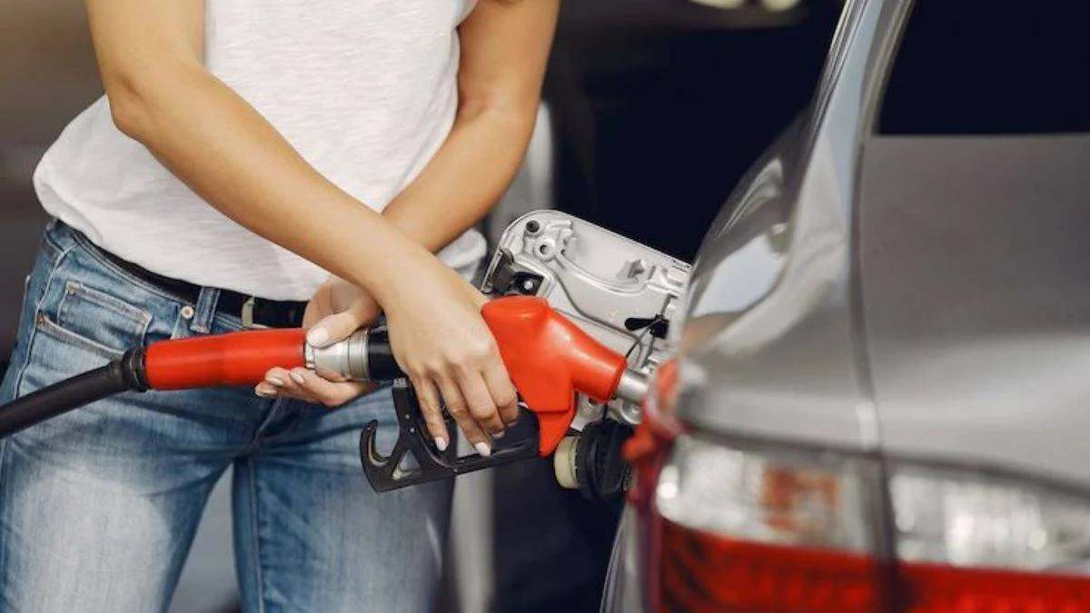 Benzin ve motorine zam sonrası indirim geldi