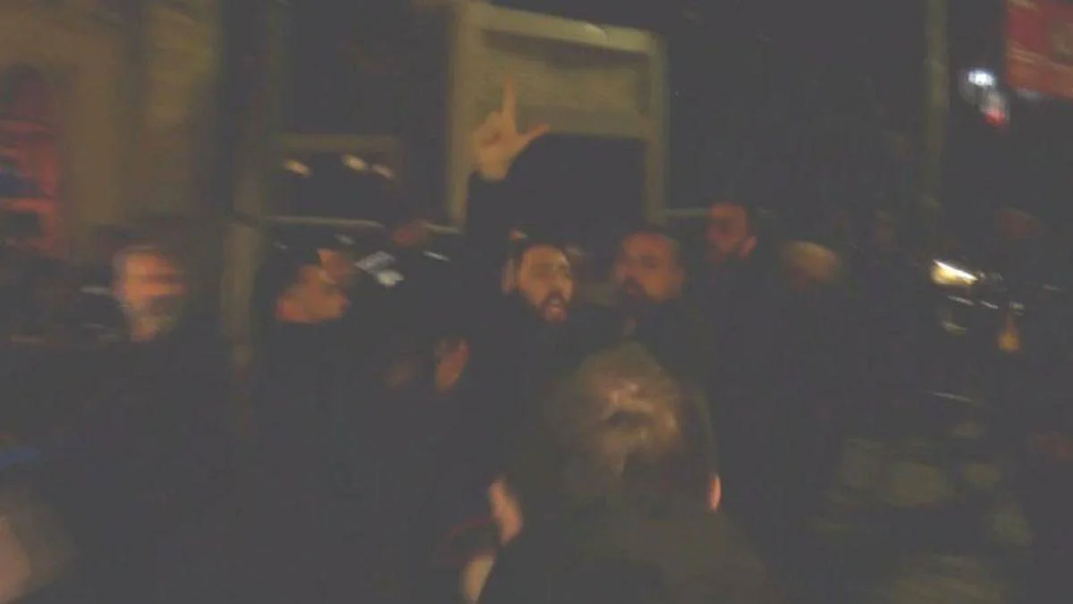 Beyoğlu'nda Kur'an-ı Kerim'e saldırı protesto edildi
