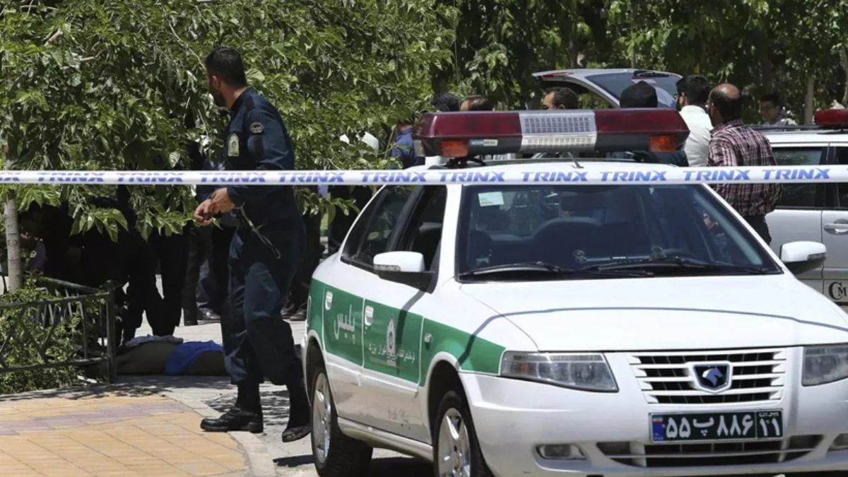 İran'daki Azerbaycan Büyükelçiliği'ne silahlı saldırı: Ölü ve yaralılar var
