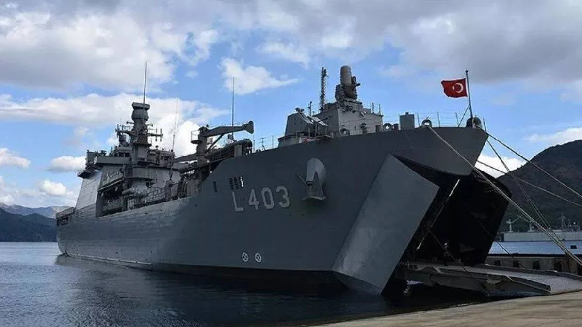 NATO'nun Deniz Kuvvetleri komutası Türkiye'de!