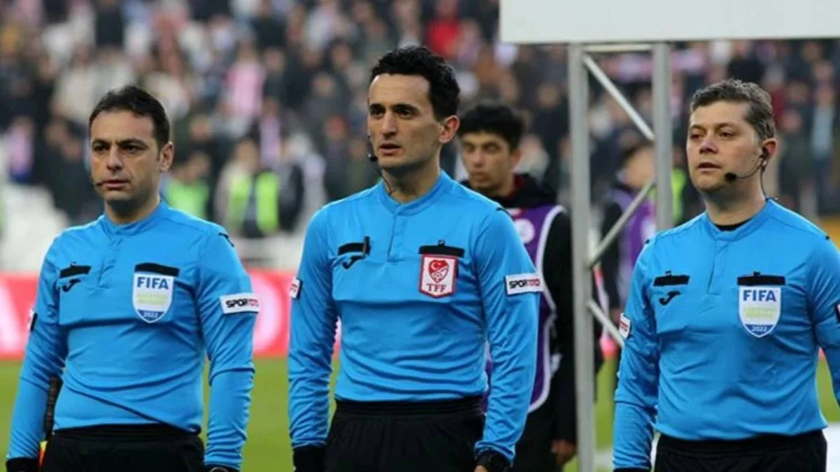 Sivasspor - Galatasaray maçının hakemleri kim? (VAR hakemi)