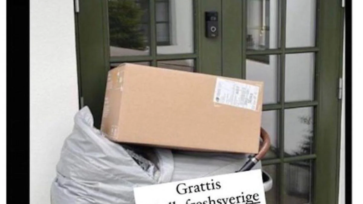 Uyuyan bebeğin üzerine 10 kiloluk koli bırakıldı