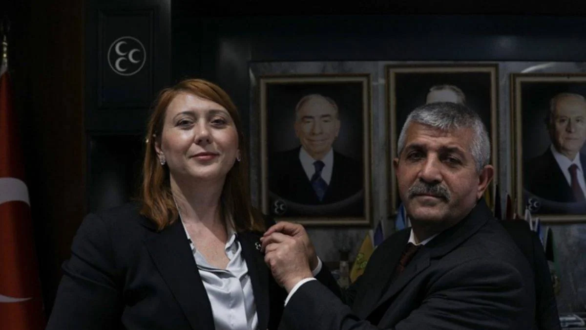 Zafer Partisi'nden istifa edip MHP'ye geçti