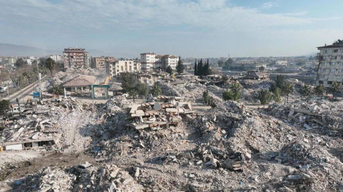 AK Parti'den 'Afet Bakanlığı' ve 'Deprem Bilim Kurulu' hamlesi