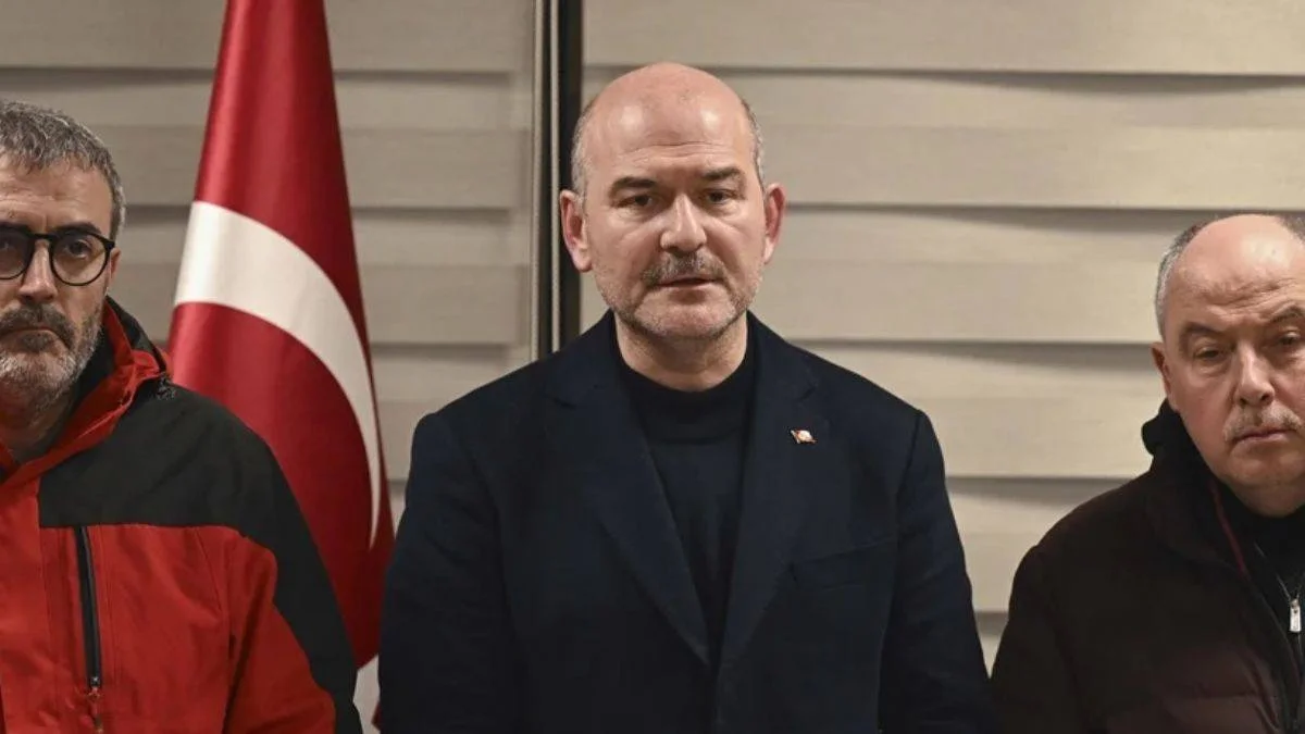 Bakan Soylu: Hatay'da iki konuttan biri yıkık