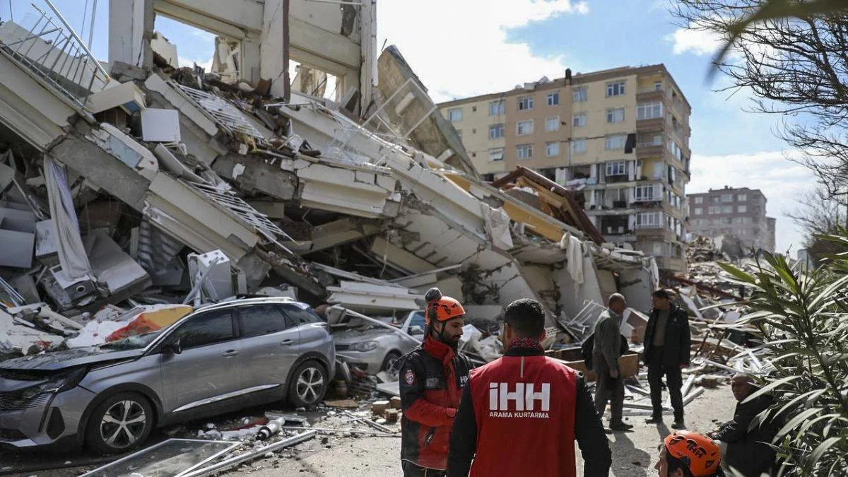 Bazı sorular: Bu adamlar bugünler için yetiştirildiler!